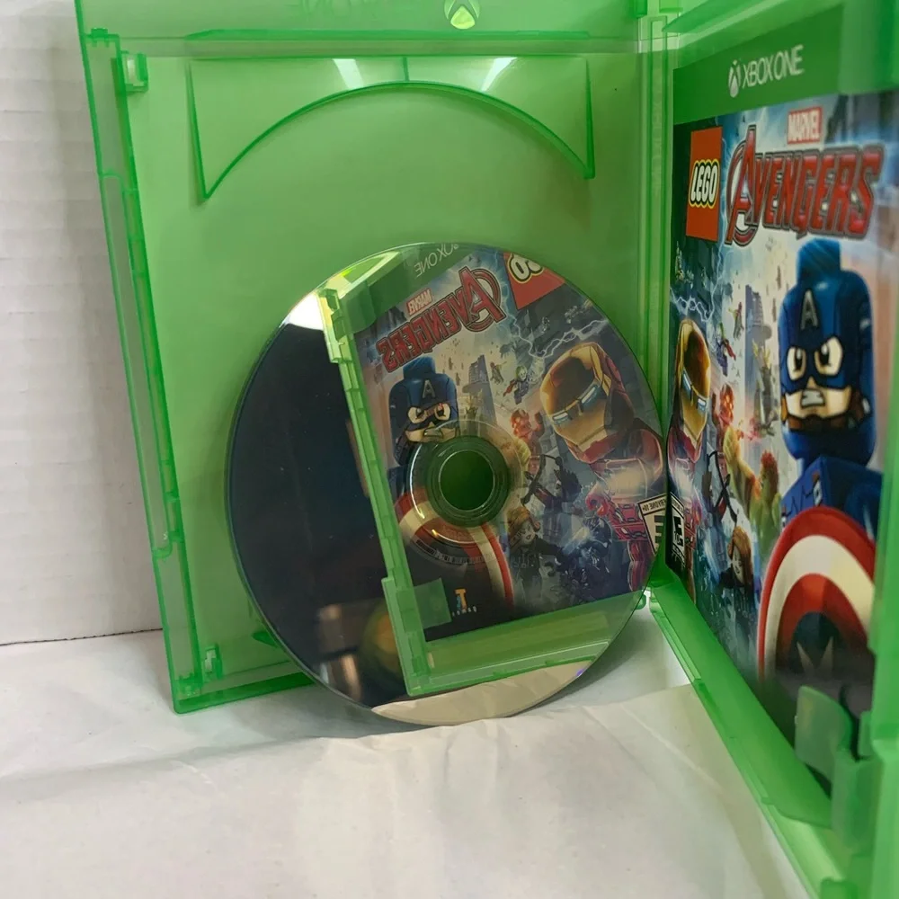 LEGO MARVEL AVENGERS Video Game For Microsoft XBox One. No scratches